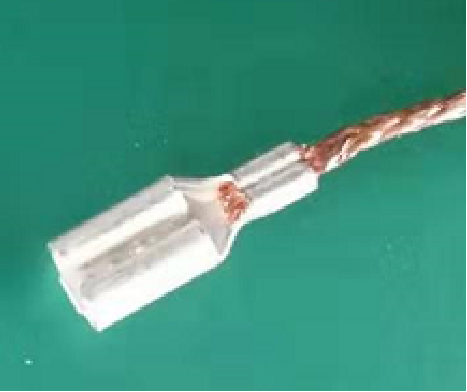检测压接端子的相关尺寸，压接质量。